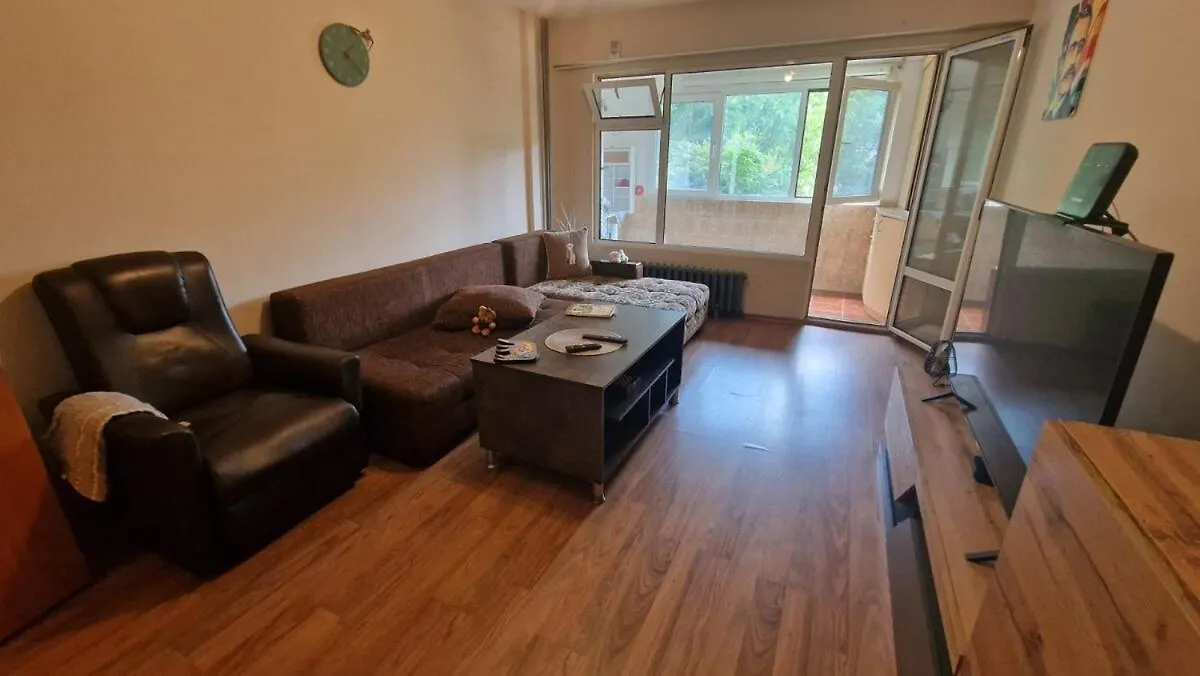 Stylish Apt, Free Parking, Near Center & Airport Βάρνα 0*,