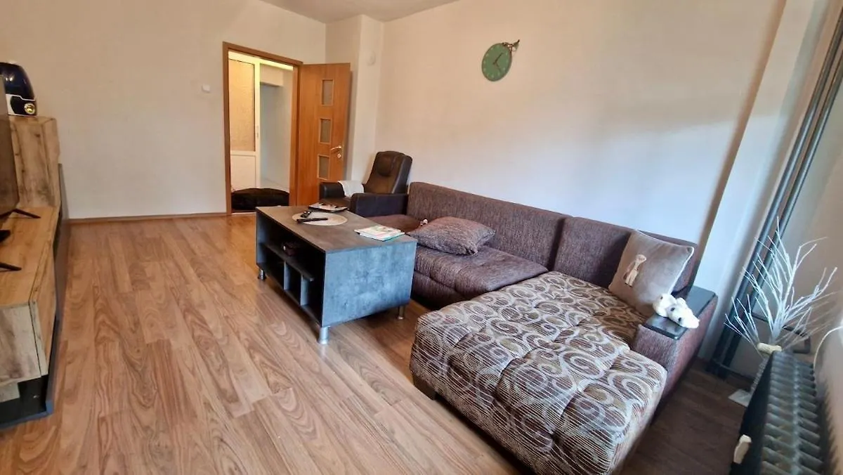 Stylish Apt, Free Parking, Near Center & Airport Βάρνα 0*,  Βουλγαρία