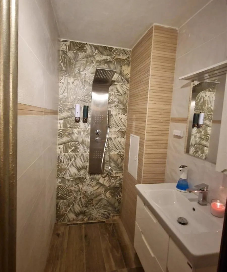 Stylish Apt, Free Parking, Near Center & Airport Βάρνα